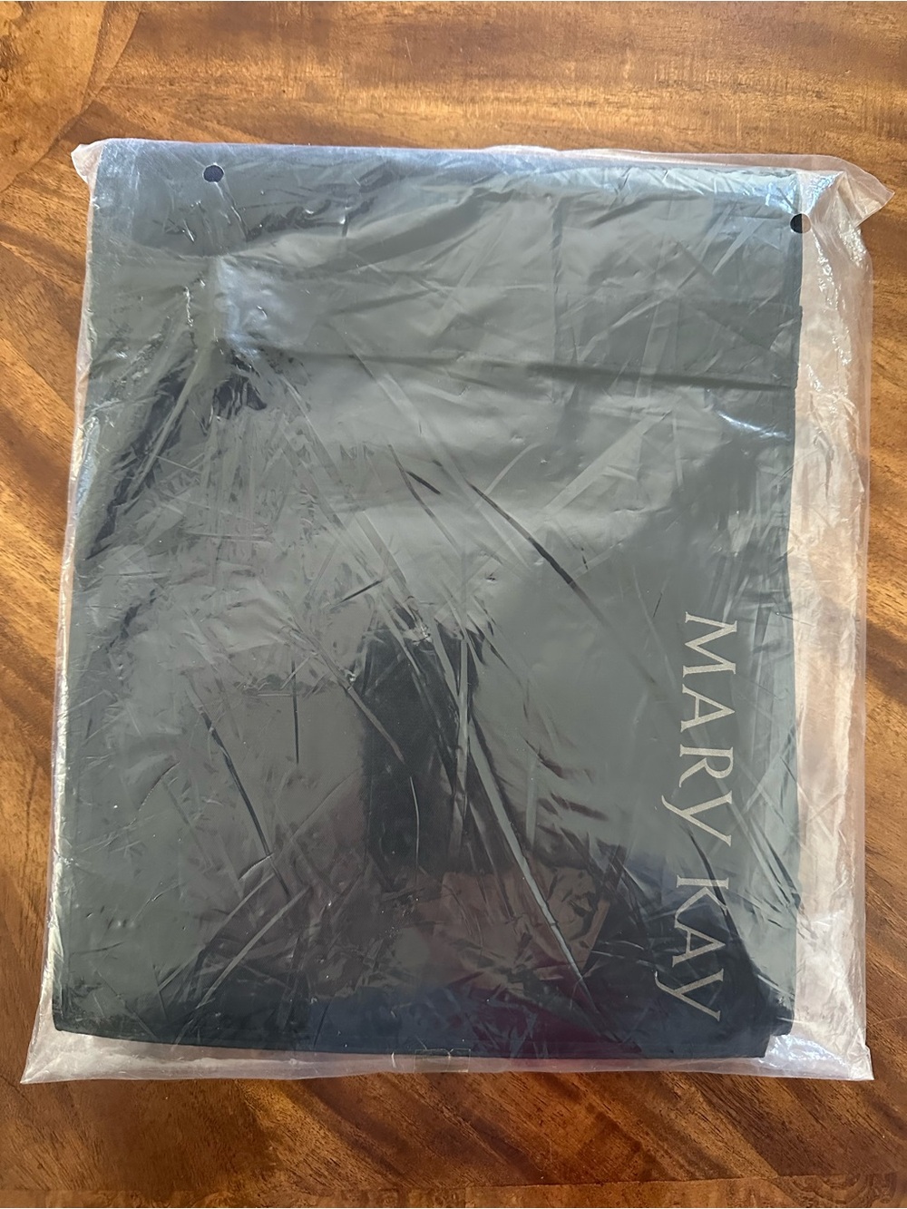 NEW Mary Kay Hanging/Folding Black Toiletry Organizer with Removable Pockets